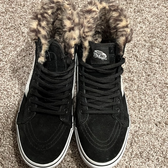 vans - Picture 2 of 6